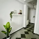 Victoriei Spacious Apartman *